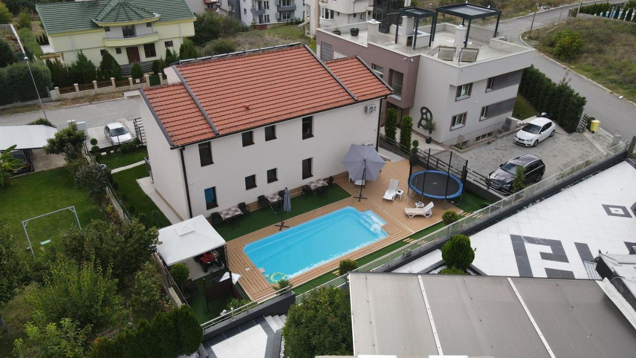Villa Lucija By Romantique Veles Exterior photo